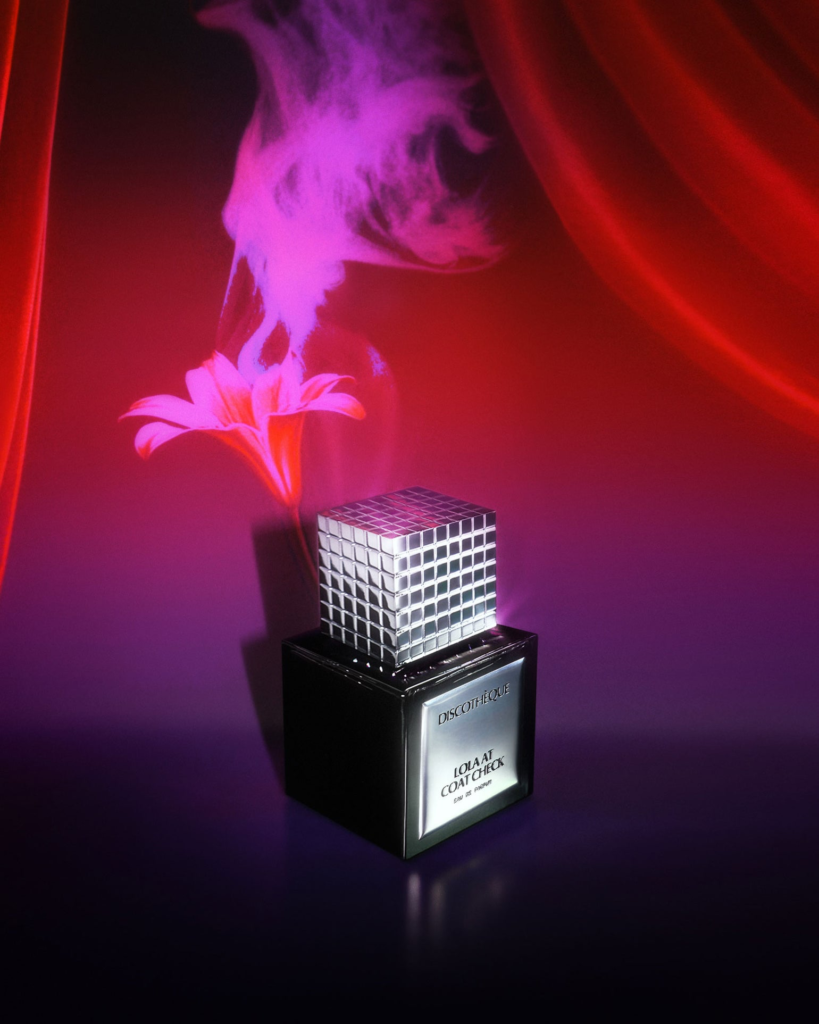 Discothèque Lola at Coat Check perfume in purple and red light