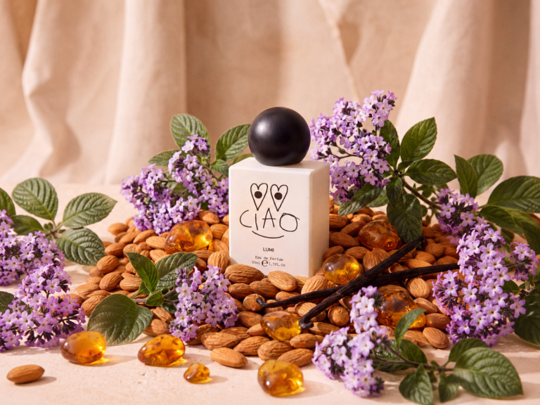 LUMI CIAO perfume bottle with almonds, heliotrope flowers, vanilla pods and amber-coloured resin
